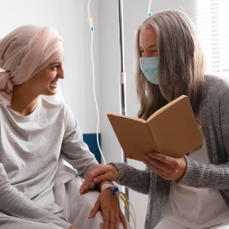 Mesmo em tratamento, pacientes levam fé e esperança